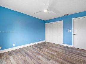 16530 Royal Poinciana Ct, Weston FL 33326