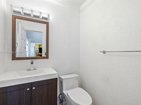 16530 Royal Poinciana Ct, Weston FL 33326