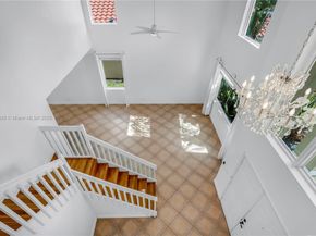 325 Cameron Dr, Weston FL 33326