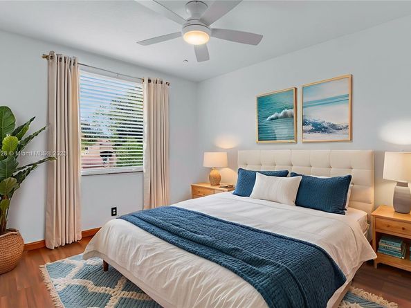 325 Cameron Dr, Weston FL 33326