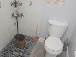 21610 NW 7th Ct, Pembroke Pines FL 33029