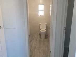 21610 NW 7th Ct, Pembroke Pines FL 33029