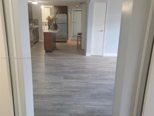 21610 NW 7th Ct, Pembroke Pines FL 33029