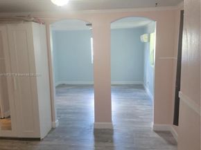 21610 NW 7th Ct, Pembroke Pines FL 33029