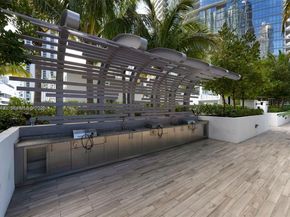 851 NE 1st Ave 4009, Miami FL 33132