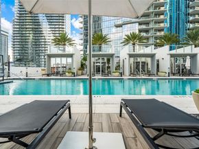 851 NE 1st Ave 4009, Miami FL 33132