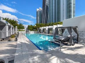 851 NE 1st Ave 4009, Miami FL 33132