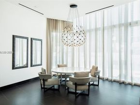 851 NE 1st Ave 4009, Miami FL 33132