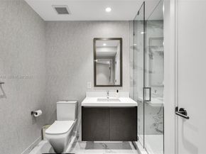 851 NE 1st Ave 4009, Miami FL 33132