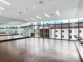 851 NE 1st Ave 4009, Miami FL 33132