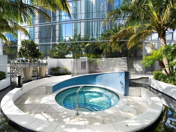 851 NE 1st Ave 4009, Miami FL 33132