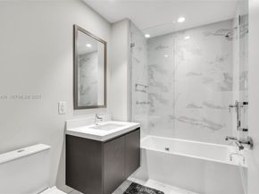 851 NE 1st Ave 4009, Miami FL 33132