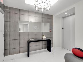 851 NE 1st Ave 4009, Miami FL 33132