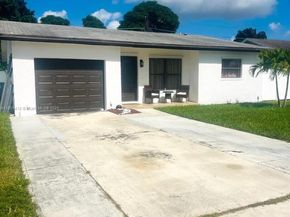 9703 SW 2nd St, Boca Raton FL 33428