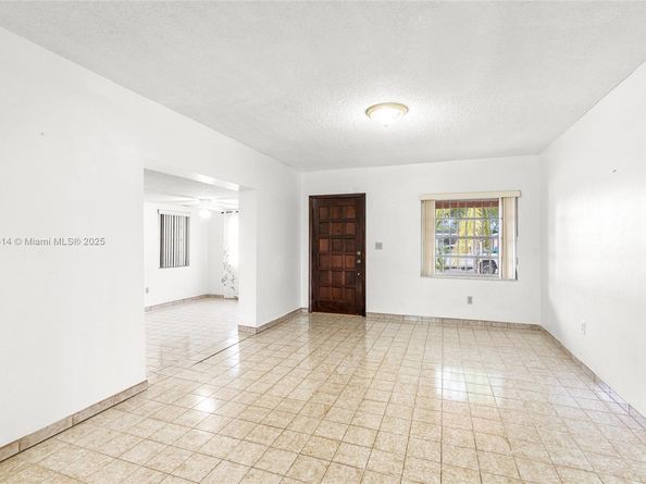 120 SW 52nd Pl, Miami FL 33134