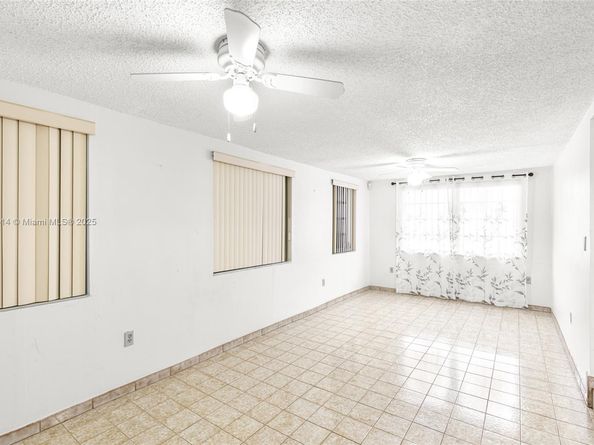 120 SW 52nd Pl, Miami FL 33134