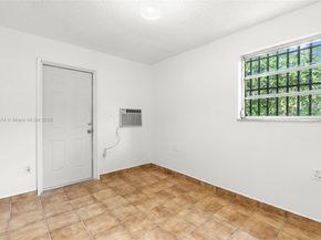 120 SW 52nd Pl, Miami FL 33134