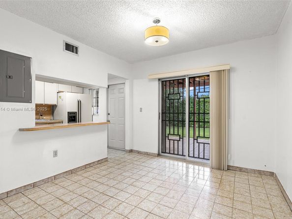 120 SW 52nd Pl, Miami FL 33134