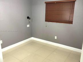 5461 W 24th Ave 25, Hialeah FL 33016