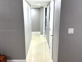 5461 W 24th Ave 25, Hialeah FL 33016