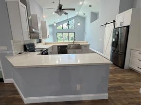 17101 SW 64th Ct, Southwest Ranches FL 33331