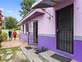2531 NW 88th St, Miami FL 33147