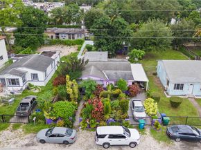 2531 NW 88th St, Miami FL 33147