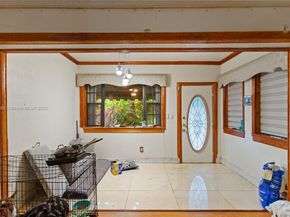 2531 NW 88th St, Miami FL 33147