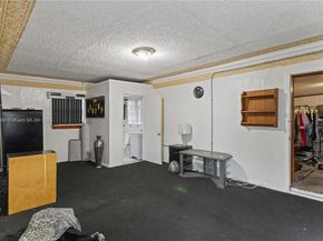 2531 NW 88th St, Miami FL 33147