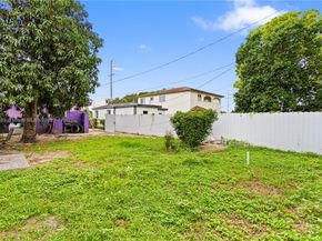 2531 NW 88th St, Miami FL 33147