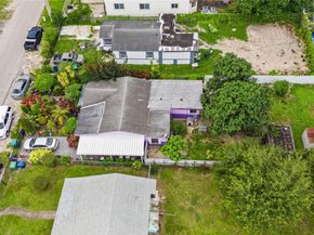 2531 NW 88th St, Miami FL 33147