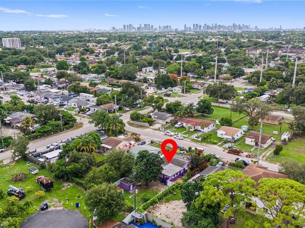 2531 NW 88th St, Miami FL 33147