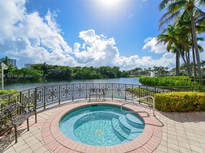 1448 Mariner Way, Hollywood FL 33019