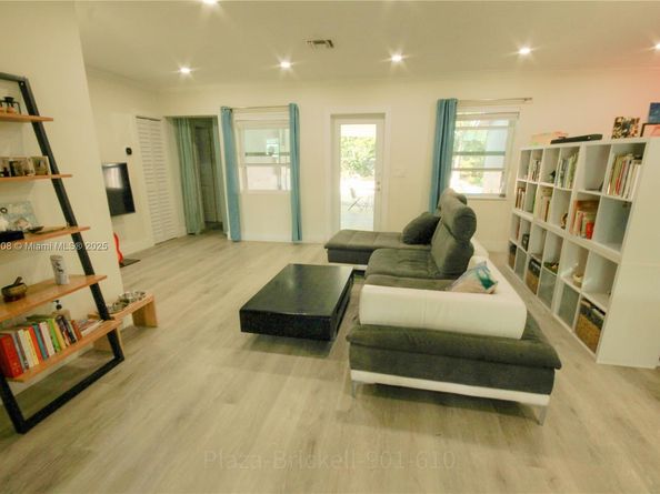2754 SW 36th Ave, Miami FL 33133