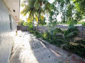 2754 SW 36th Ave, Miami FL 33133