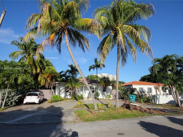 2754 SW 36th Ave, Miami FL 33133