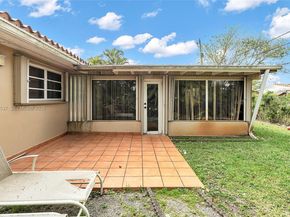 9011 SW 18th Ter, Miami FL 33165