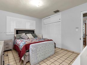 9011 SW 18th Ter, Miami FL 33165