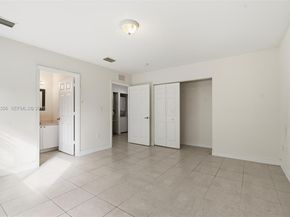 1403 NW 2nd St, Fort Lauderdale FL 33311