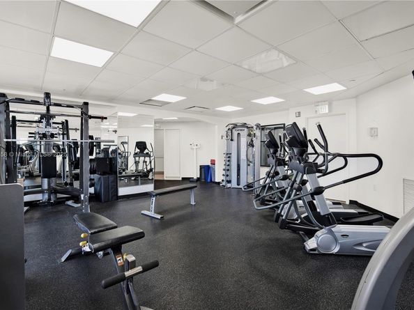 1 Century Ln 209, Miami Beach FL 33139