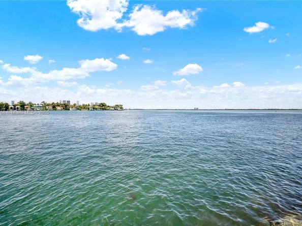 1 Century Ln 209, Miami Beach FL 33139
