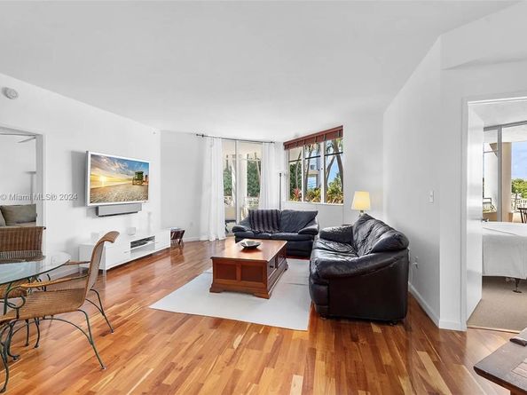 1 Century Ln 209, Miami Beach FL 33139