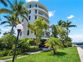 1 Century Ln 209, Miami Beach FL 33139