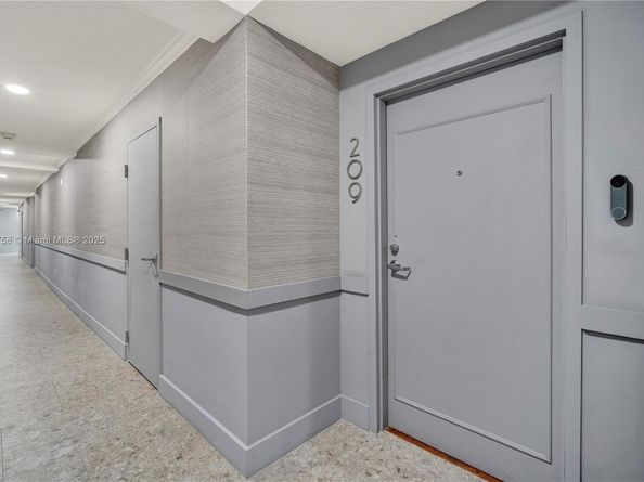 1 Century Ln 209, Miami Beach FL 33139