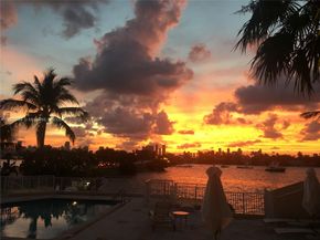 1 Century Ln 209, Miami Beach FL 33139