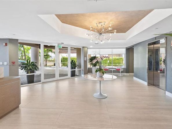 1 Century Ln 209, Miami Beach FL 33139