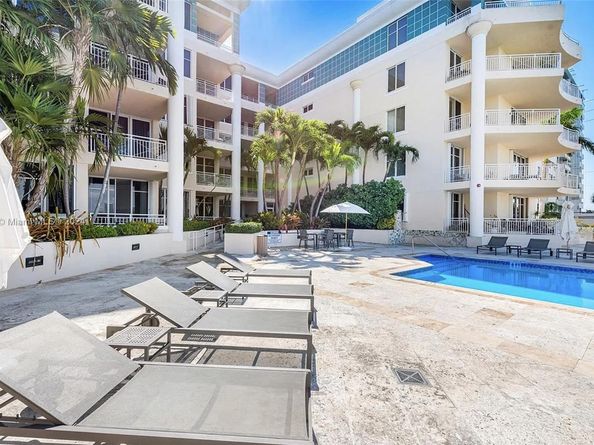 1 Century Ln 209, Miami Beach FL 33139