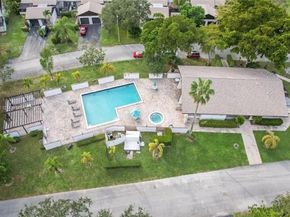 6417 W Pinehurst Cir W E23, Tamarac FL 33321