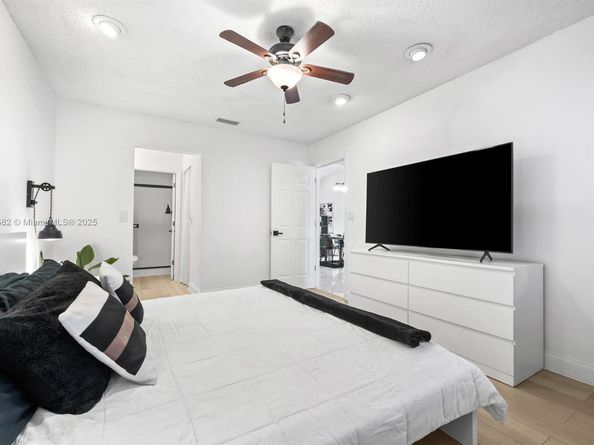 6417 W Pinehurst Cir W E23, Tamarac FL 33321