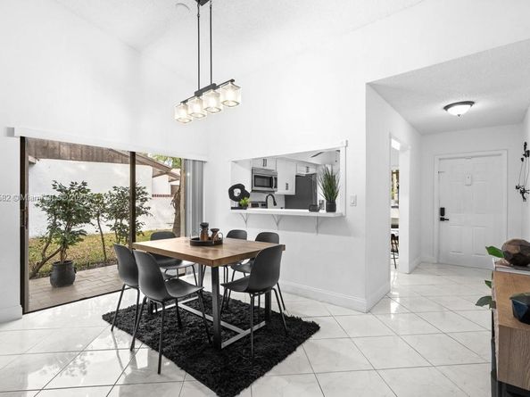 6417 W Pinehurst Cir W E23, Tamarac FL 33321